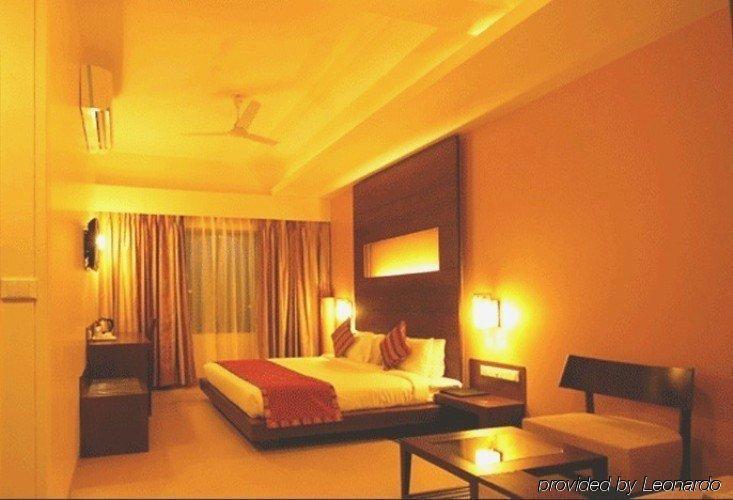 Hotel Sadanand Regency Pimpri-Chinchwad Exterior photo