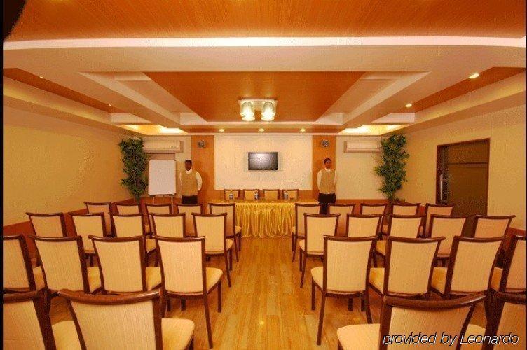 Hotel Sadanand Regency Pimpri-Chinchwad Exterior photo