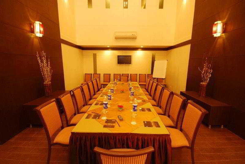 Hotel Sadanand Regency Pimpri-Chinchwad Exterior photo