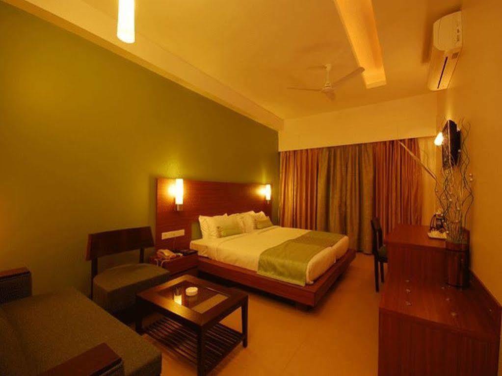 Hotel Sadanand Regency Pimpri-Chinchwad Exterior photo